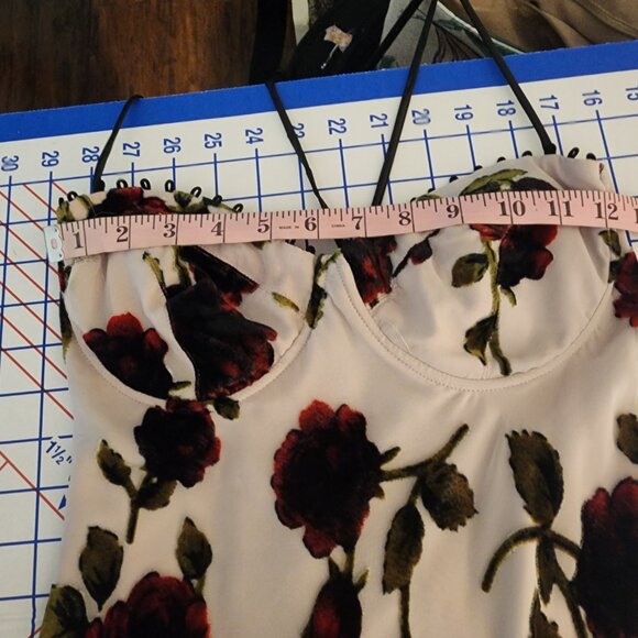 Rare London Pink Rose Devore Lace-Up Midi Dress NWT White Size 4 Hole in bodice - Picture 4 of 12